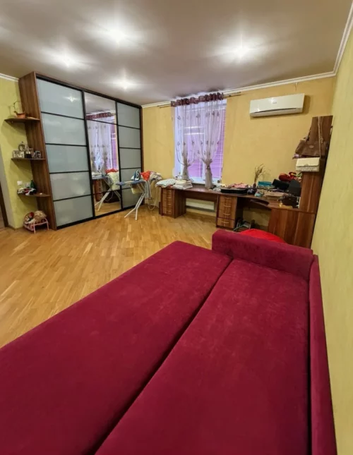 Квартиру на длительный срок