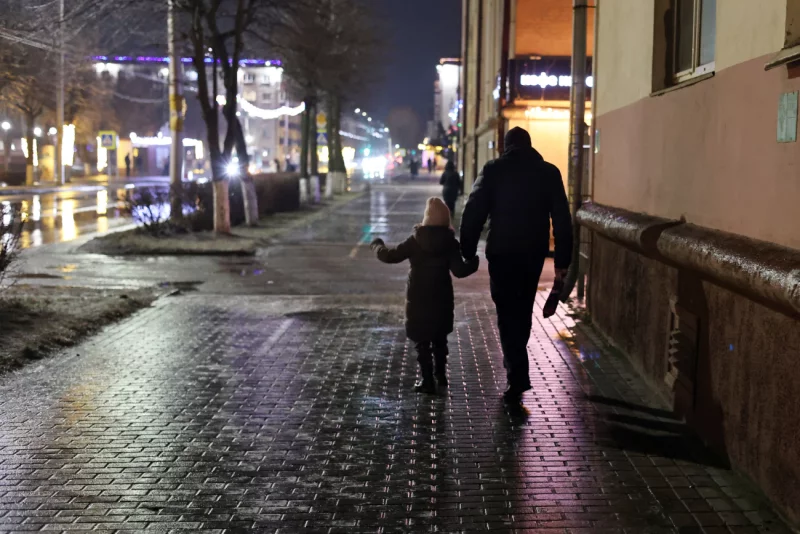 Зеркально-экстремально. В Бобруйске - сильный гололед ФОТОФАКТ