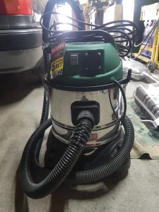 Пылесос Hammer PIL20A 350р