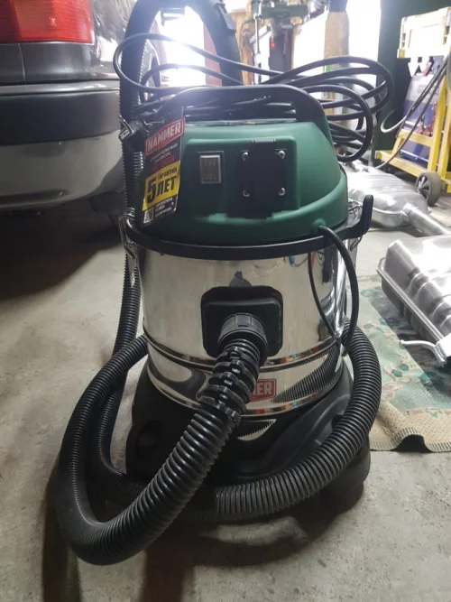 Пылесос Hammer PIL20A 350р