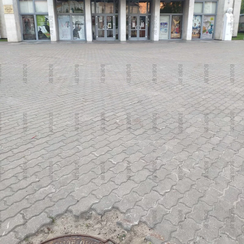 Чуть-чуть плитки не хватило...