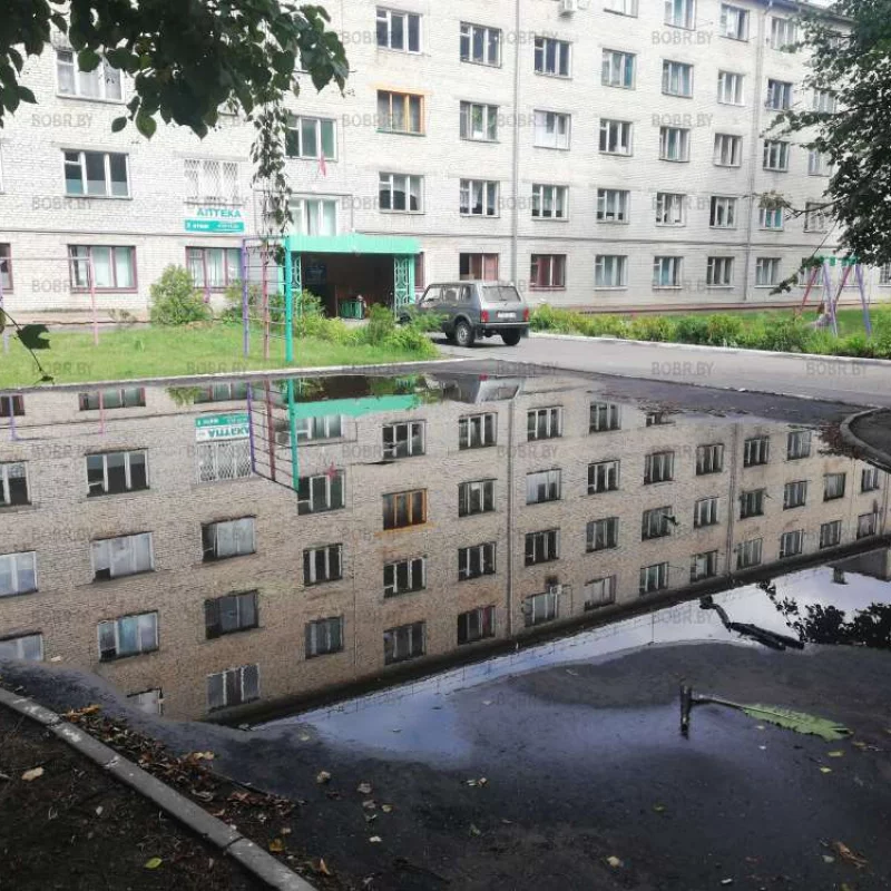 Асфальт положили, а море осталось... 