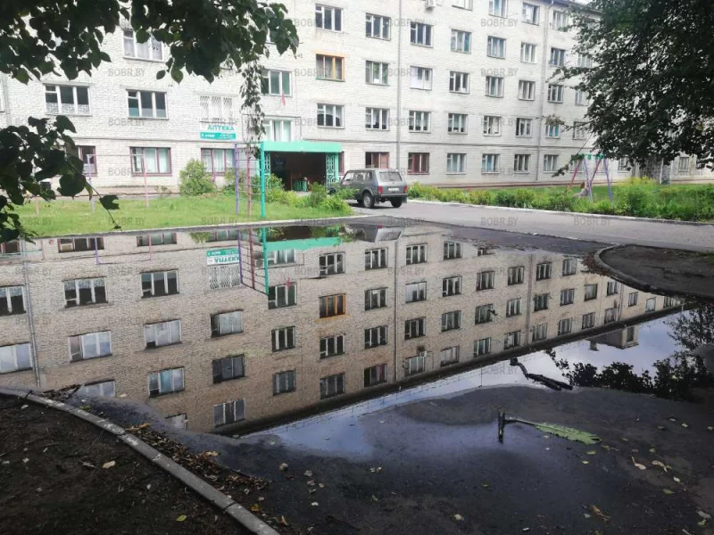 Асфальт положили, а море осталось... 