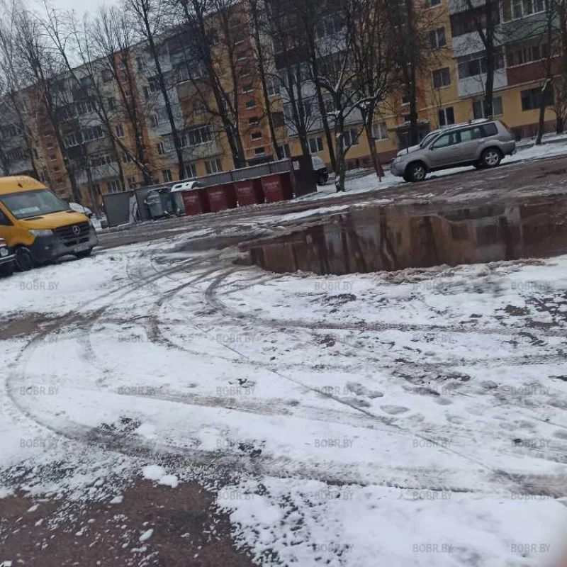 Типичный двор города