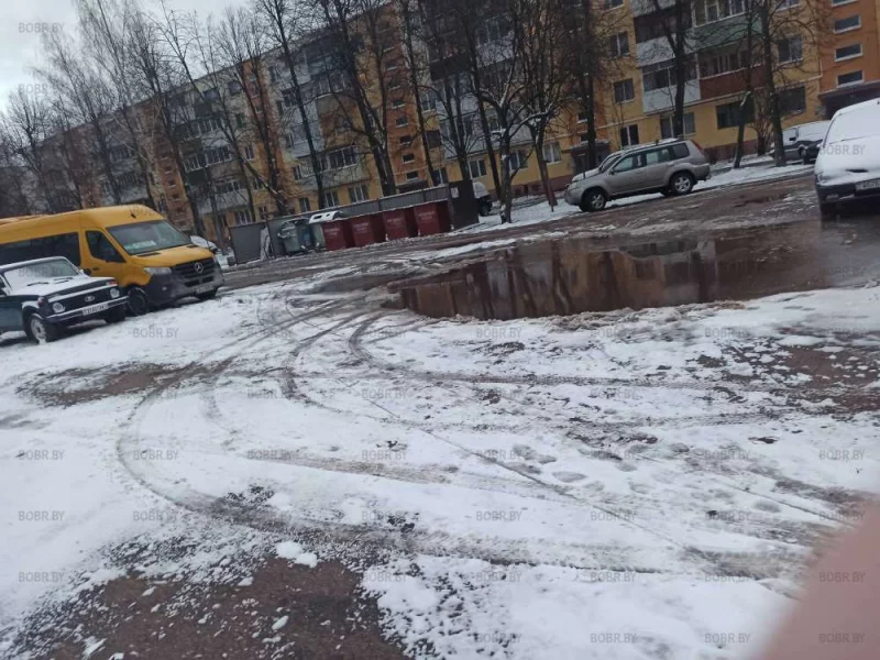 Типичный двор города
