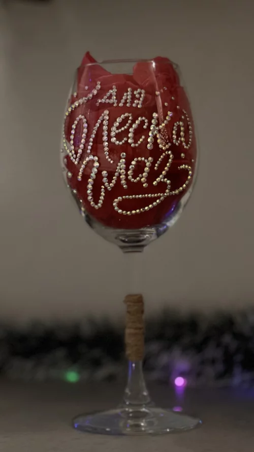 Бокалы инкрустированные стразами