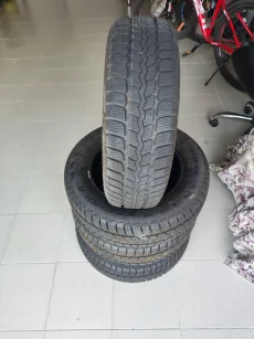 Зимние шины 185/65R15