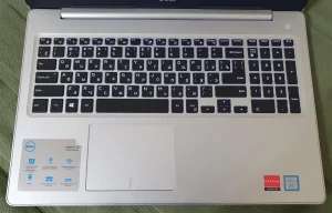 Ноутбук DELL 2017год