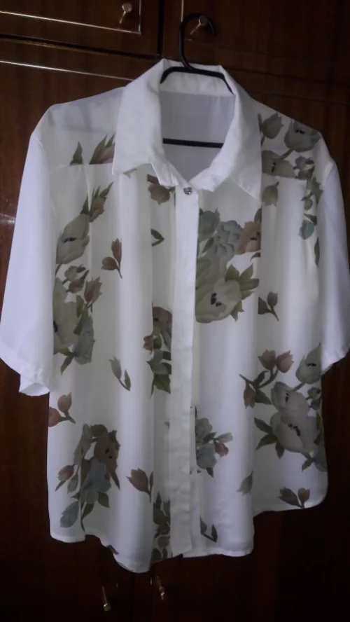 Блузку женскую