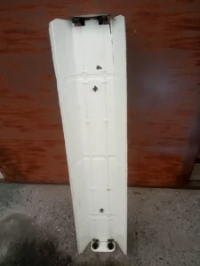 Светильник для ламп дневного света и светодиодных ламп на