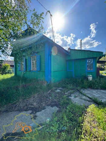 Крепкий, бревенчатый дом по пер. Бумажкова 1-й