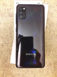 Смартфон Samsung Galaxy A41