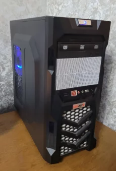 Системный блок и монитор