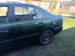 Автомобиль Ниссан