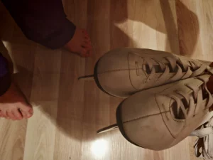 Коньки фигурные Размер 39 цена 50 руб