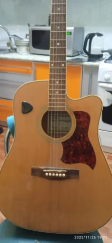 Гитара акустическая