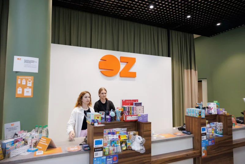 Гигантская очередь за книгами. Ночная распродажа в OZ собрала 10 000 человек