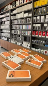 Администратор для магазина техники Apple