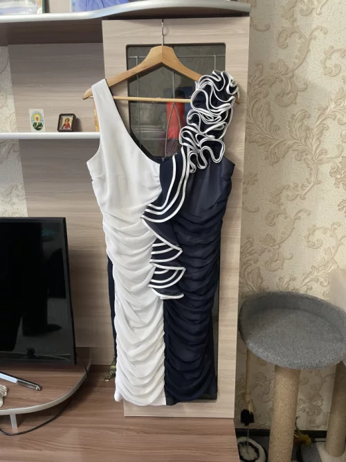 Платье вечернее