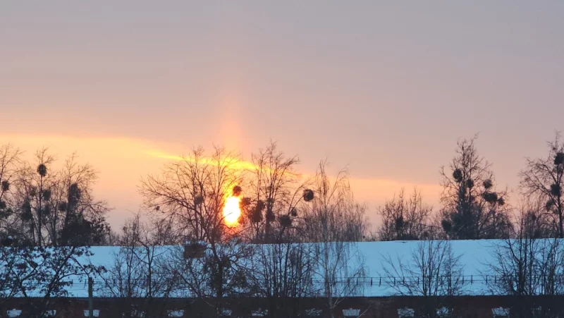 Солнце сегодня встаёт со световым столбом