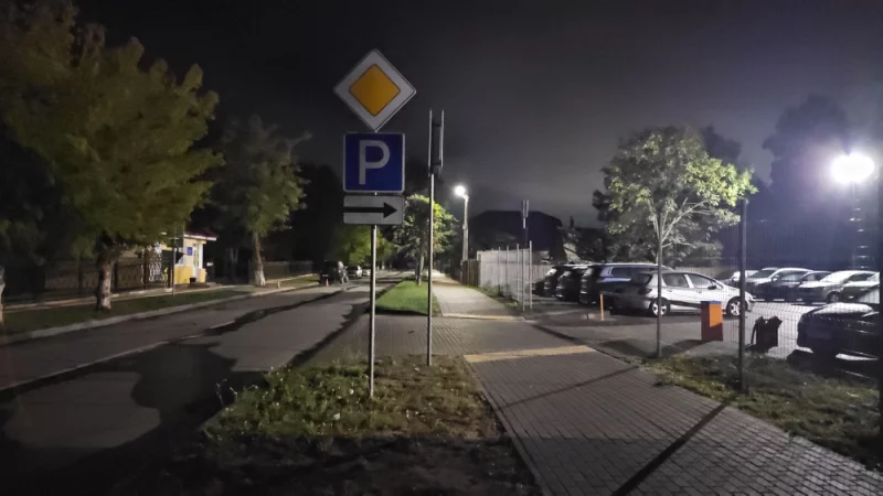 Новая парковка напротив санатория Ленина