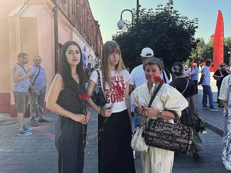 «Никто, кроме нас!»: Бобруйск отметил 96-ю годовщину ВДВ и сил специальных операций