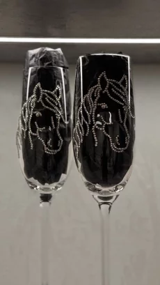 Бокалы инкрустированные стразами