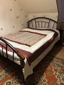 Кровать двуспальная