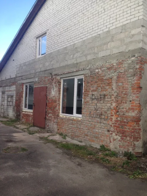 Отдельно стоящее возле ц. Рынка