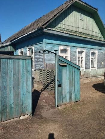 Бревенчатый дом, на ул. Путейская