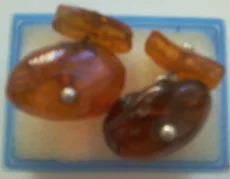 К 23 февраля - запонки из натурального янтаря