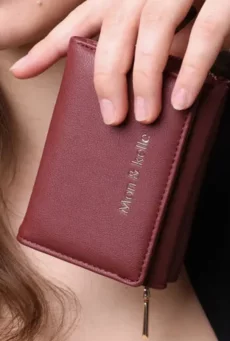 Утерян женский кошелек