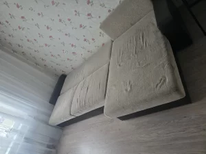 Диван