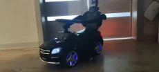 Детская машинка Каталка, толокар RiverToys Mercedes-Benz GL63