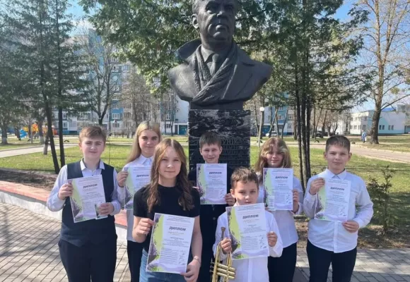 Для ребят со всей Беларуси: 25-26 апреля в Бобруйске состоится Открытый региональный конкурс пианистов имени В.В.Оловникова