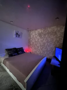 Квартира на сутки, часы