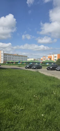 Трехкомнатная квартира на микрарайоне Западный.