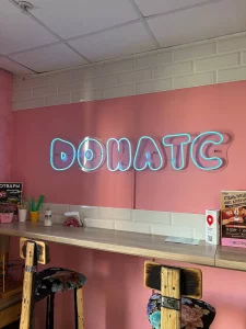 Бариста в Донатс