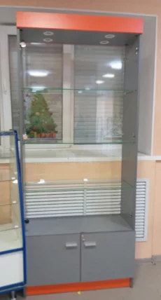 Тумбы витрины