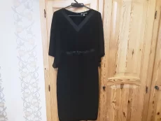 Платье черного цвета размер 48
