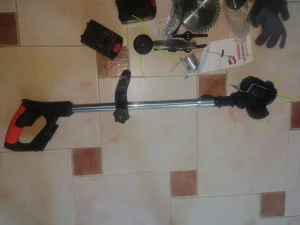 Тримиер садовый аккумуляторный