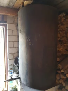 Металлическую ёмкость