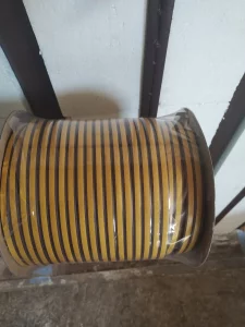 Уплотнитель самоклеющийся