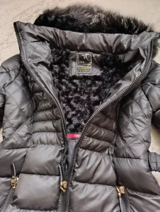 Куртка новая срочно