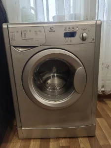 Стиральная машина Индезит 350р