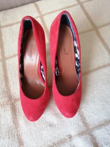 Туфли женские красные под замш