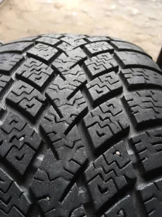 Покрышки зимние 195/60/15 Nokian