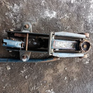 Автодомкрат