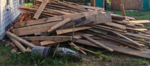 Нужен человек с бензопилой для распилки досок