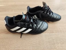 Бутсы Adidas детские, р. 31 (для тренировок/футбола)